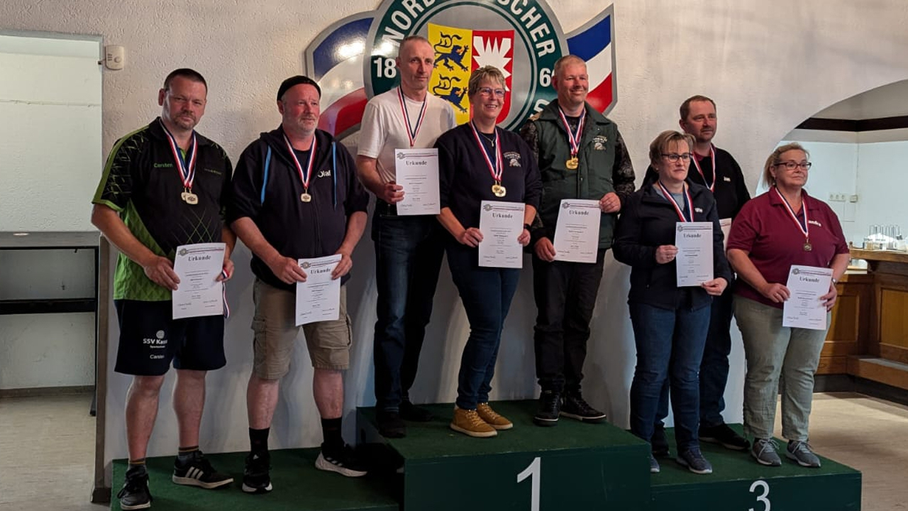 Carsten Zupke, Olaf Tamm und Herbert Müllner-Rieder erreichten den zweiten Platz in der Disziplin 100 Meter Auflage